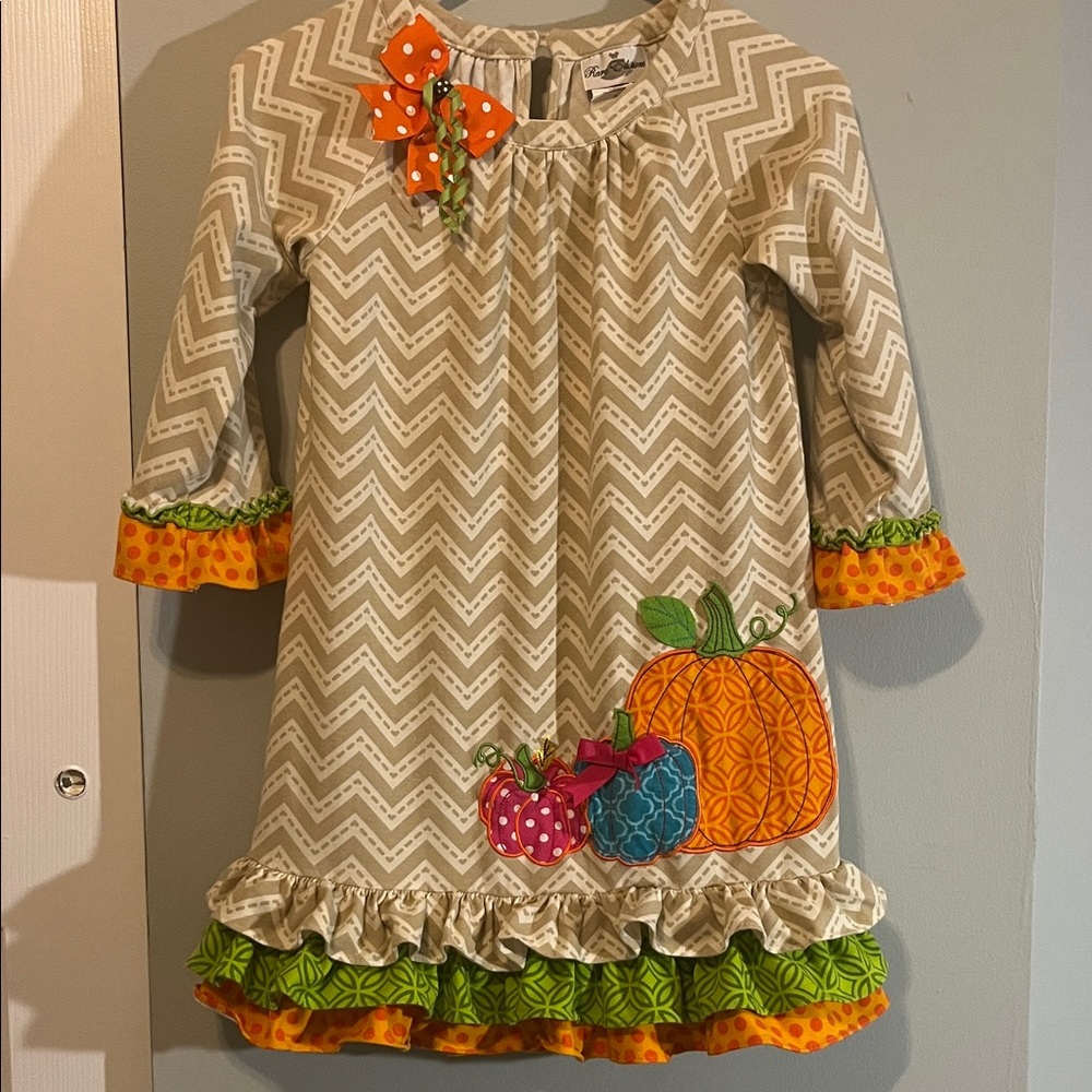 Pumpkin / Chevron Kids’ Dress - size 10